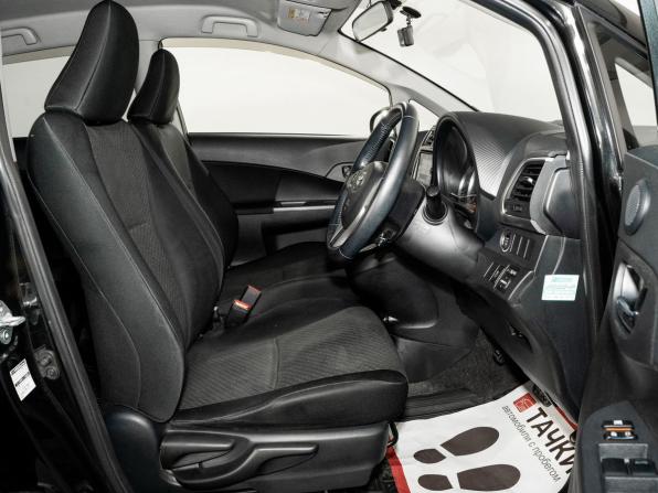 Toyota Ractis II с пробегом 2013 года, цена 859 500 рублей, 178415 км, хэтчбек, Автокод Объявления