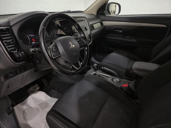 Mitsubishi Outlander III Рестайлинг 2 с пробегом 2016 года, цена 1 365 000 рублей, 294901 км, внедорожник, Автокод Объявления