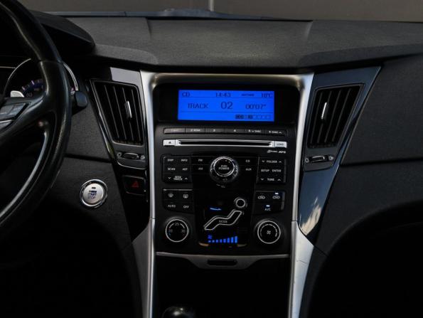 Hyundai Sonata VI (YF) с пробегом 2010 года, цена 1 200 000 рублей, 147355 км, седан, Автокод Объявления