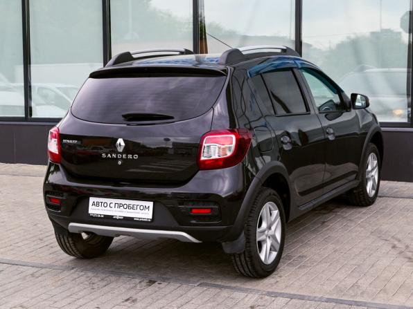 Renault Sandero II с пробегом 2017 года, цена 929 000 рублей, 218150 км, хэтчбек, Автокод Объявления