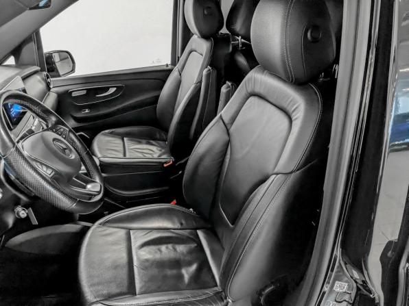 Mercedes-Benz Vito III (W447) Рестайлинг с пробегом 2021 года, цена 6 850 000 рублей, 63064 км, минивэн, Автокод Объявления