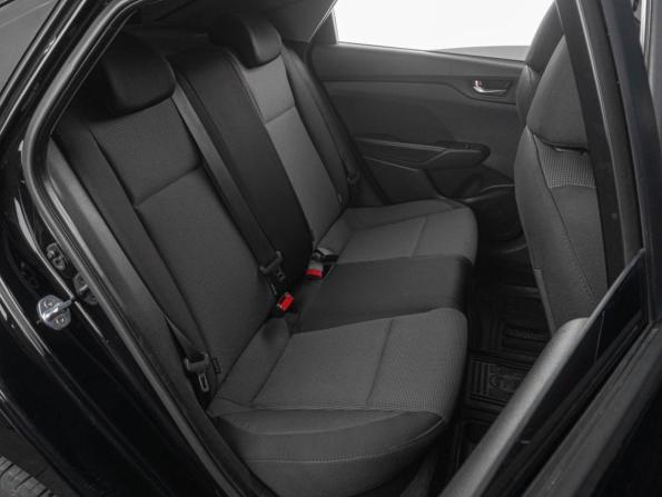 Hyundai Solaris II с пробегом 2018 года, цена 1 399 000 рублей, 159029 км, седан, Автокод Объявления