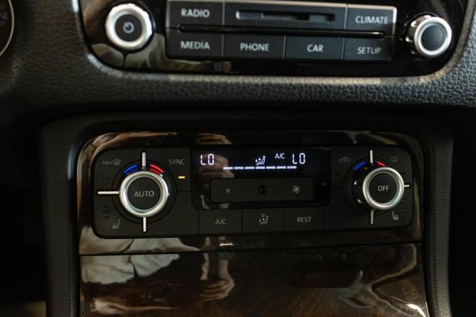 Volkswagen Touareg II с пробегом 2013 года, цена 2 089 000 рублей, 179923 км, внедорожник, Автокод Объявления