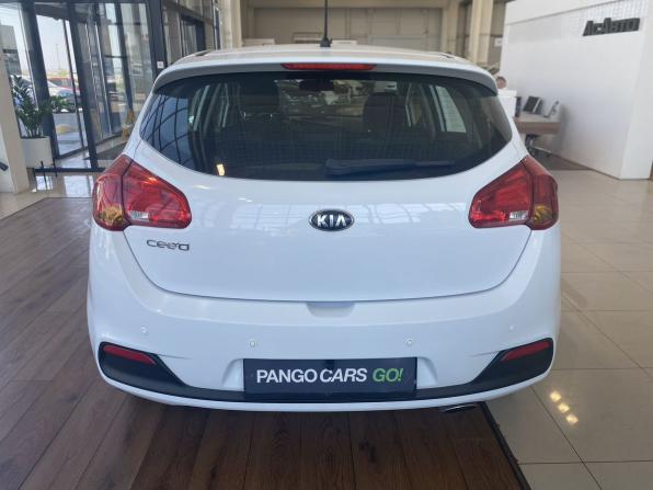 Kia Ceed II с пробегом 2013 года, цена 1 065 000 рублей, 140942 км, хэтчбек, Автокод Объявления