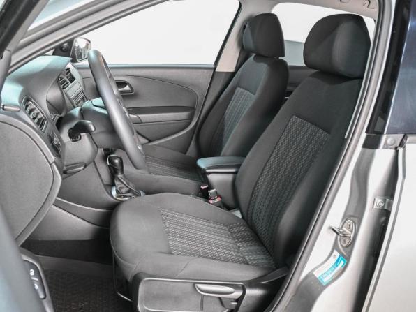 Volkswagen Polo V Рестайлинг с пробегом 2020 года, цена 1 615 000 рублей, 63141 км, седан, Автокод Объявления