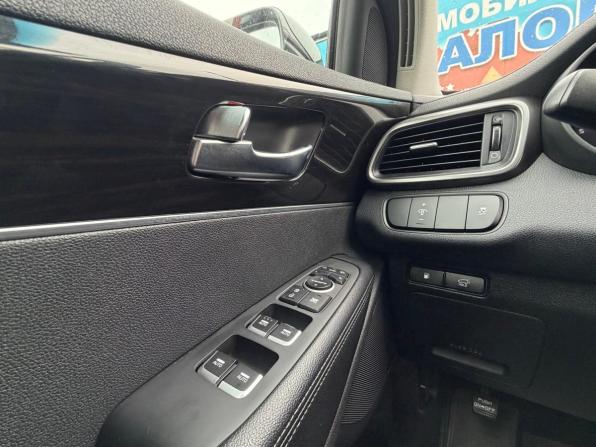 Kia Sorento III Prime Рестайлинг с пробегом 2019 года, цена 2 310 000 рублей, 258200 км, внедорожник, Автокод Объявления