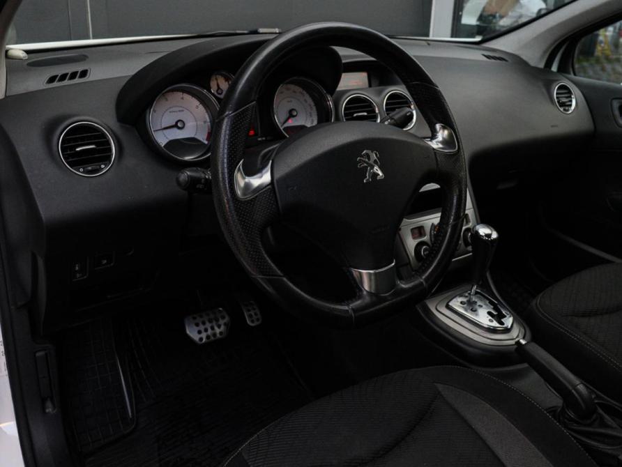 Peugeot 408 I Москва  - изображение 13