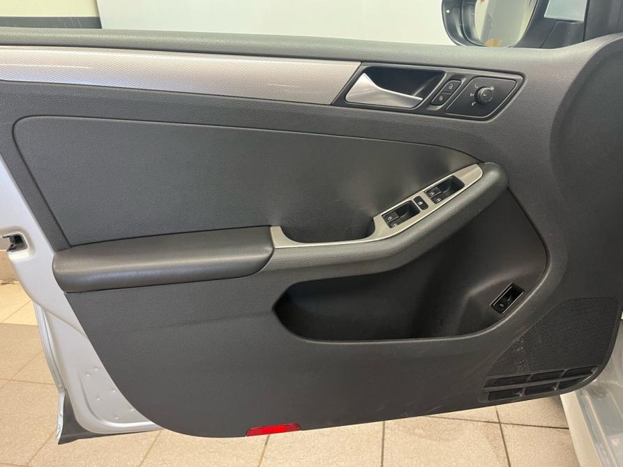 Volkswagen Jetta VI Рестайлинг Санкт-Петербург  - изображение 8