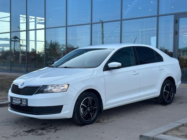 Skoda Rapid I Рестайлинг с пробегом 2018 года, цена 1 285 000 рублей, 111800 км, лифтбек, Автокод Объявления