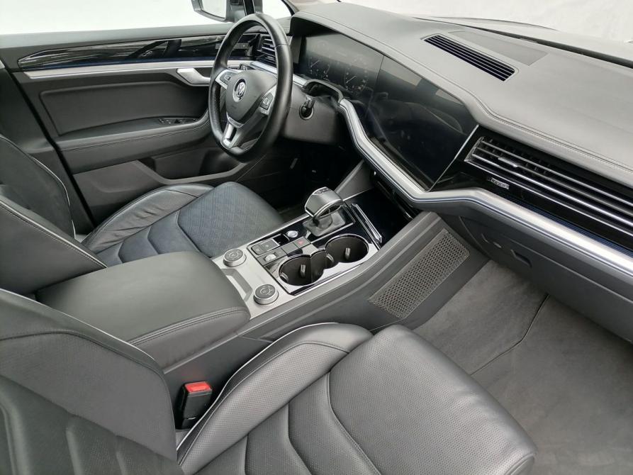 Volkswagen Touareg III Москва  - изображение 9