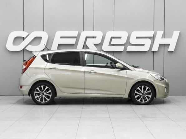 Hyundai Solaris I с пробегом 2014 года, цена 999 000 рублей, 97631 км, хэтчбек, Автокод Объявления