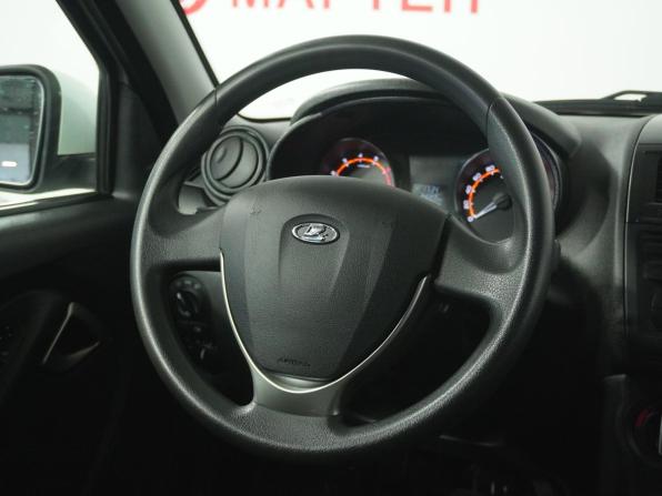 Lada (ВАЗ) Granta I Рестайлинг с пробегом 2023 года, цена 735 000 рублей, 34692 км, седан, Автокод Объявления