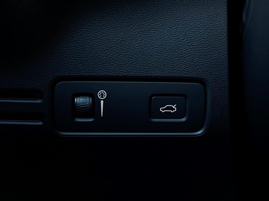 Volvo XC40 I Санкт-Петербург  - изображение 19