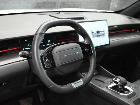 JETOUR DASHING I с пробегом 2023 года, цена 2 200 000 рублей, 17507 км, внедорожник, Автокод Объявления