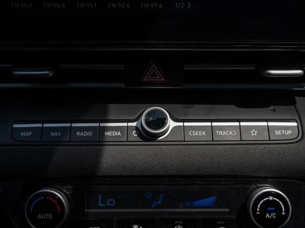 Hyundai Elantra VII (CN7) Рестайлинг с пробегом 2023 года, цена 2 150 000 рублей, 41987 км, седан, Автокод Объявления