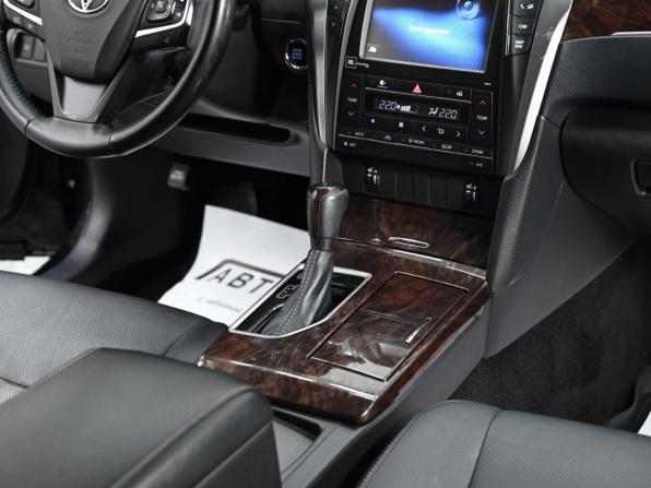 Toyota Camry VII (XV50) Рестайлинг 2 с пробегом 2018 года, цена 1 579 000 рублей, 88086 км, седан, Автокод Объявления