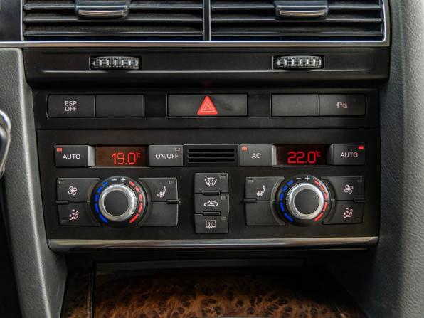 Audi A6 allroad II (C6) Рестайлинг с пробегом 2010 года, цена 1 098 000 рублей, 171687 км, универсал, Автокод Объявления