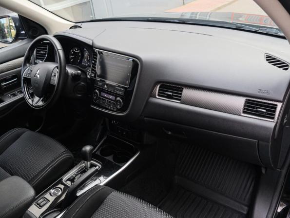 Mitsubishi Outlander III Рестайлинг 2 с пробегом 2018 года, цена 2 250 000 рублей, 57710 км, внедорожник, Автокод Объявления