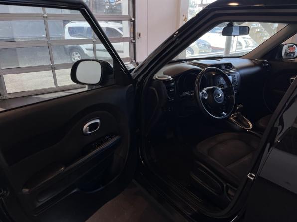 Kia Soul II с пробегом 2016 года, цена 1 350 000 рублей, 166628 км, хэтчбек, Автокод Объявления