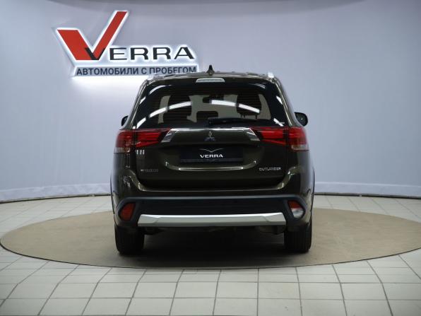 Mitsubishi Outlander III Рестайлинг 3 с пробегом 2018 года, цена 1 990 000 рублей, 131594 км, внедорожник, Автокод Объявления
