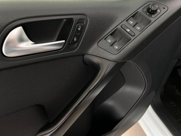 Volkswagen Tiguan I Рестайлинг с пробегом 2014 года, цена 1 490 000 рублей, 104277 км, внедорожник, Автокод Объявления