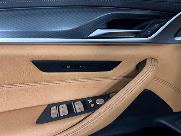 BMW 5 серии VII (G30/G31/G38) Рестайлинг с пробегом 2022 года, цена 4 999 000 рублей, 51744 км, седан, Автокод Объявления
