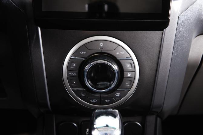 Chevrolet TrailBlazer II с пробегом 2014 года, цена 1 549 000 рублей, 334122 км, внедорожник, Автокод Объявления
