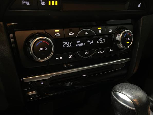 Mazda 6 III (GJ) Рестайлинг с пробегом 2015 года, цена 1 710 000 рублей, 84422 км, седан, Автокод Объявления