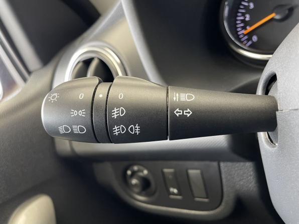 Renault Logan II Рестайлинг с пробегом 2019 года, цена 1 287 000 рублей, 119431 км, седан, Автокод Объявления