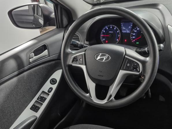 Hyundai Solaris I с пробегом 2012 года, цена 589 000 рублей, 244165 км, седан, Автокод Объявления