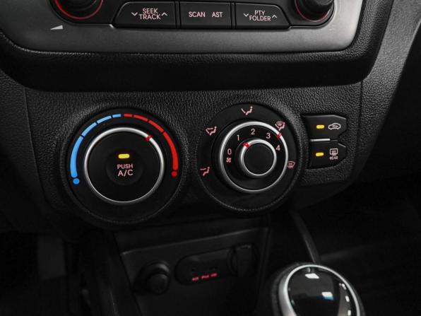Kia Rio III с пробегом 2014 года, цена 1 155 000 рублей, 46261 км, хэтчбек, Автокод Объявления