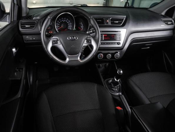 Kia Rio III Рестайлинг с пробегом 2015 года, цена 799 000 рублей, 198189 км, седан, Автокод Объявления