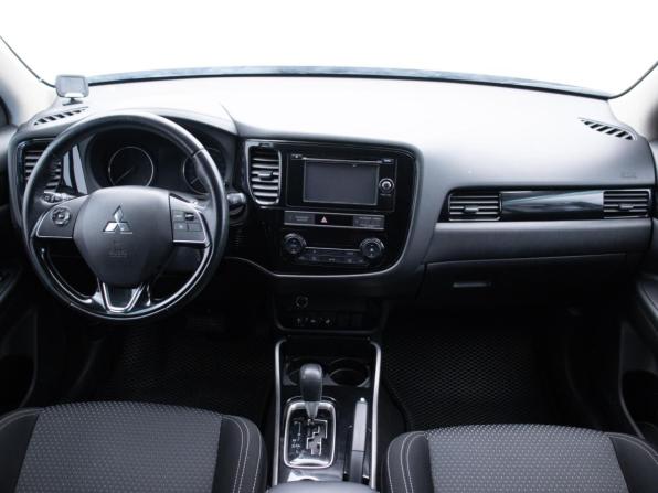 Mitsubishi Outlander III Рестайлинг 3 с пробегом 2019 года, цена 1 995 000 рублей, 109375 км, внедорожник, Автокод Объявления