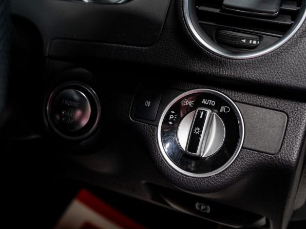 Mercedes-Benz C-Класс III (W204) Рестайлинг с пробегом 2011 года, цена 1 420 000 рублей, 131204 км, седан, Автокод Объявления