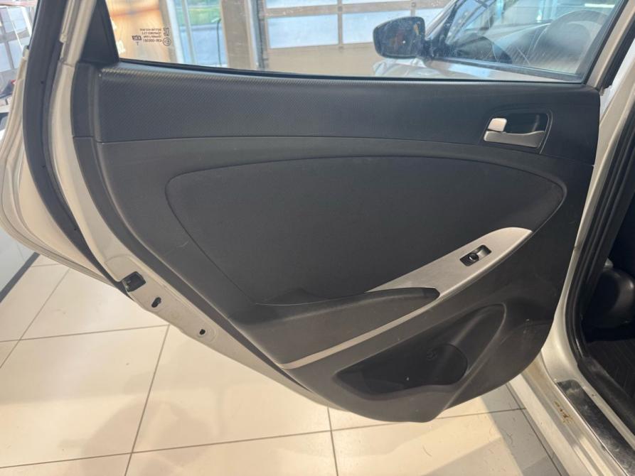 Hyundai Solaris I Рестайлинг Екатеринбург  - изображение 11