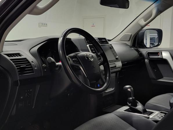 Toyota Land Cruiser Prado 150 Series Рестайлинг 3 с пробегом 2021 года, цена 6 750 000 рублей, 72415 км, внедорожник, Автокод Объявления
