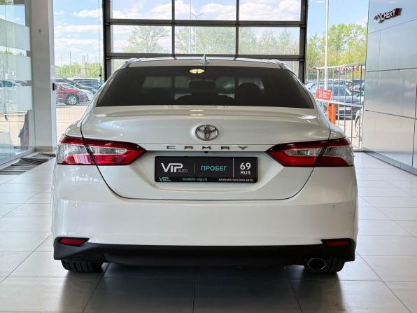 Toyota Camry VIII (XV70) с пробегом 2019 года, цена 2 417 000 рублей, 115678 км, седан, Автокод Объявления