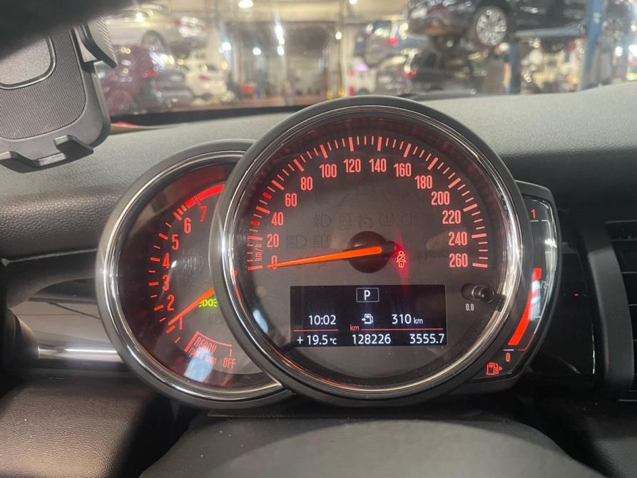 Mini Hatch III (F55/F56) Рестайлинг Москва  - изображение 1