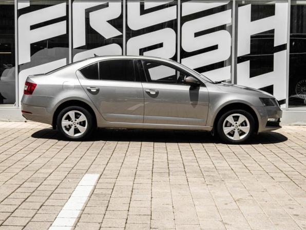 Skoda Octavia III (A7) Рестайлинг с пробегом 2018 года, цена 1 547 000 рублей, 114258 км, лифтбек, Автокод Объявления