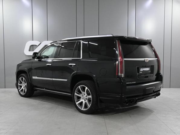 Cadillac Escalade IV с пробегом 2016 года, цена 4 500 000 рублей, 107309 км, внедорожник, Автокод Объявления