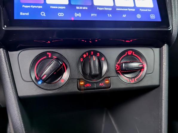 Volkswagen Polo V Рестайлинг с пробегом 2019 года, цена 875 000 рублей, 160052 км, седан, Автокод Объявления