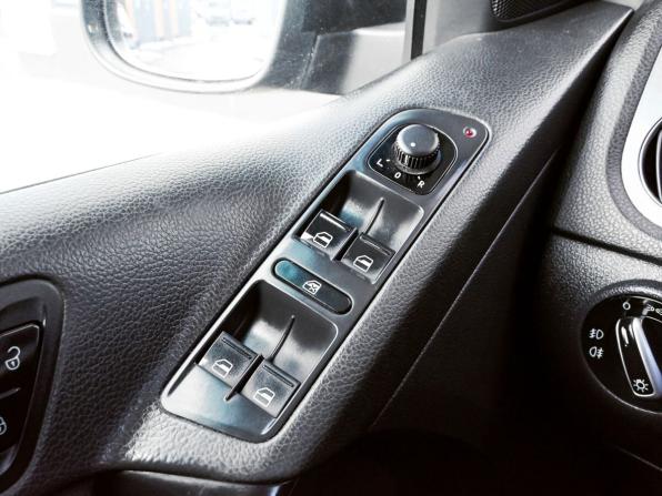 Volkswagen Tiguan I Рестайлинг с пробегом 2012 года, цена 980 000 рублей, 286000 км, внедорожник, Автокод Объявления