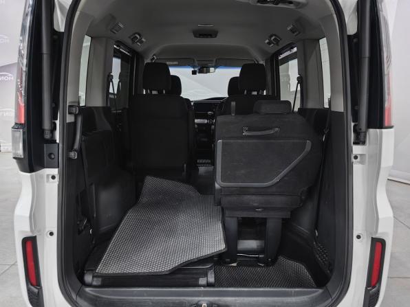 Honda Stepwgn V Рестайлинг с пробегом 2019 года, цена 2 499 000 рублей, 163972 км, минивэн, Автокод Объявления
