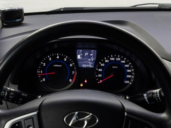 Hyundai Solaris I Рестайлинг с пробегом 2015 года, цена 930 000 рублей, 195449 км, седан, Автокод Объявления
