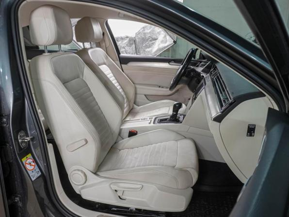 Volkswagen Passat B8 с пробегом 2017 года, цена 2 349 000 рублей, 139923 км, седан, Автокод Объявления