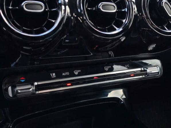 Mercedes-Benz A-Класс IV (W177) с пробегом 2019 года, цена 2 290 000 рублей, 62041 км, хэтчбек, Автокод Объявления