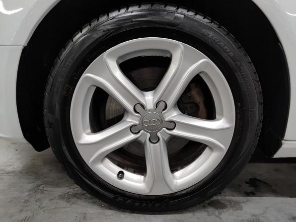 Audi A4 IV (B8) Рестайлинг с пробегом 2013 года, цена 1 380 000 рублей, 135095 км, седан, Автокод Объявления