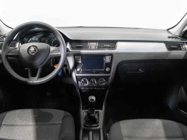 Skoda Rapid I Рестайлинг с пробегом 2019 года, цена 1 264 700 рублей, 90000 км, лифтбек, Автокод Объявления