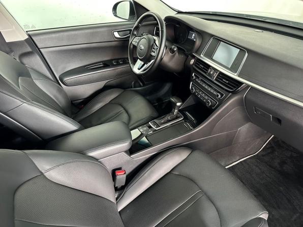 Kia Optima IV Рестайлинг с пробегом 2019 года, цена 2 395 000 рублей, 39142 км, седан, Автокод Объявления