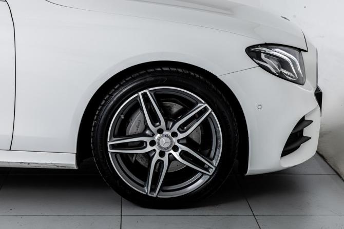 Mercedes-Benz E-Класс V (W213 S213 C238) с пробегом 2017 года, цена 3 578 000 рублей, 56960 км, седан, Автокод Объявления
